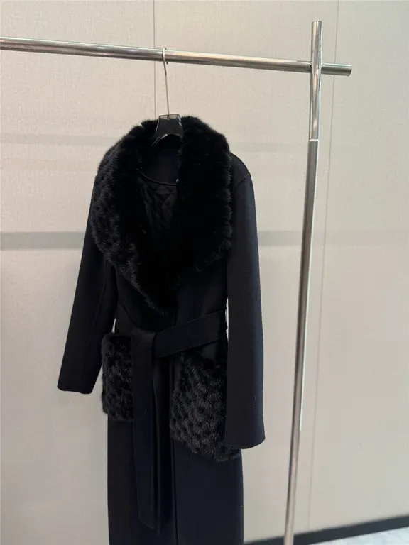 Maxmara mid-length cashmere coat